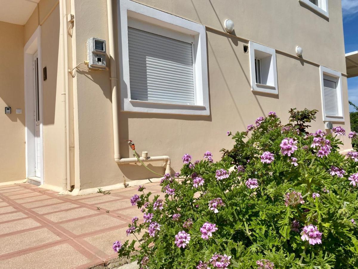 Family Friendly Apartment, In Nature, With Yard "5" Zipárion 외부 사진